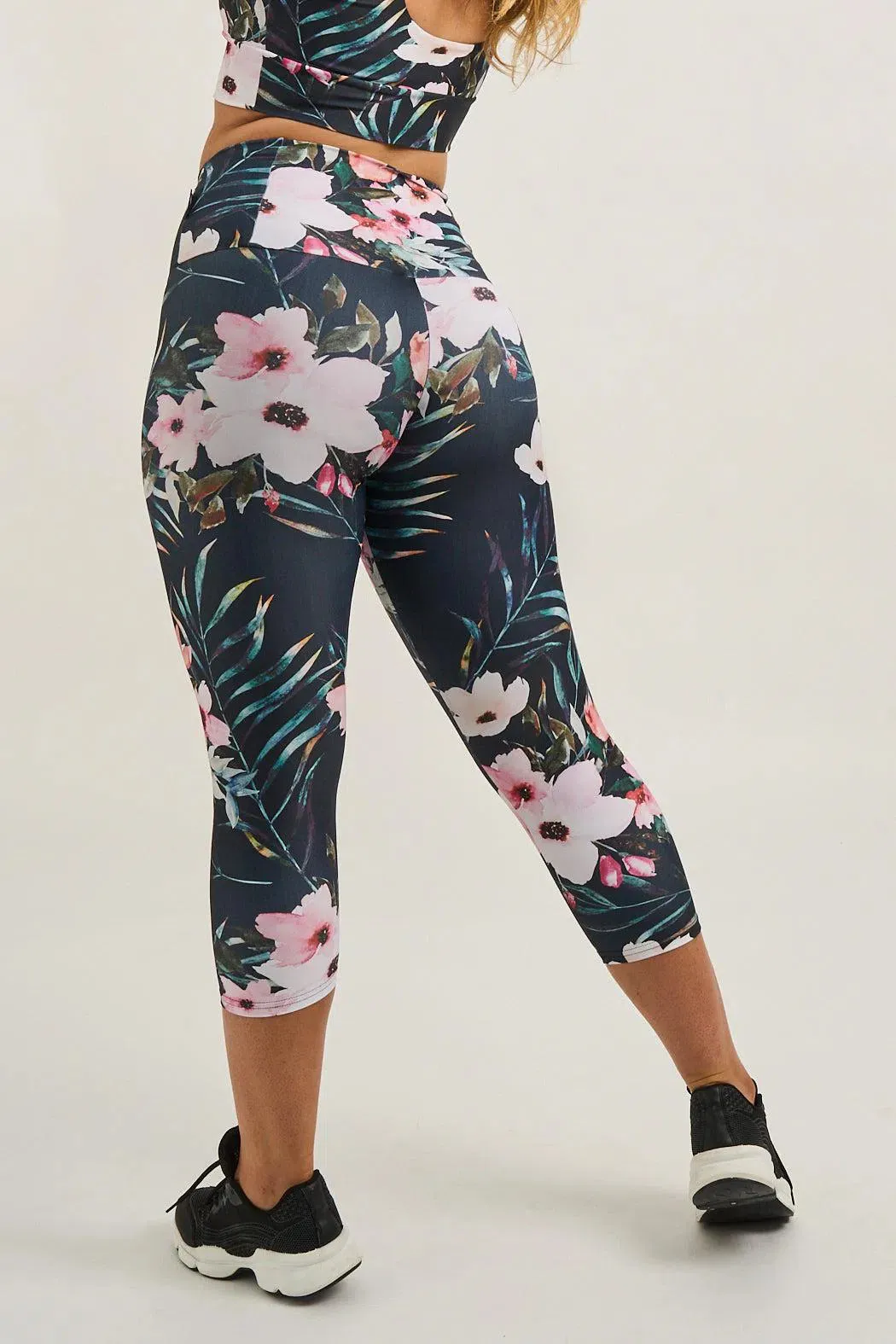 Performance Tummy Control High Waisted Capri Leggings - Exotic At Heart