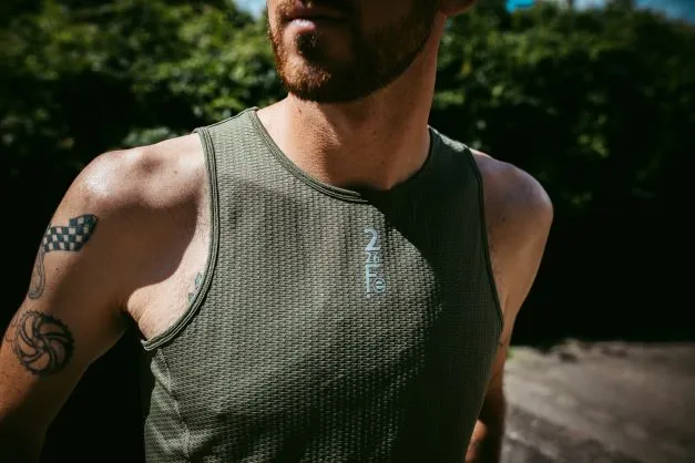 The Running Singlet - Deep Lichen Green | Fe226 - Left in S, L and XL